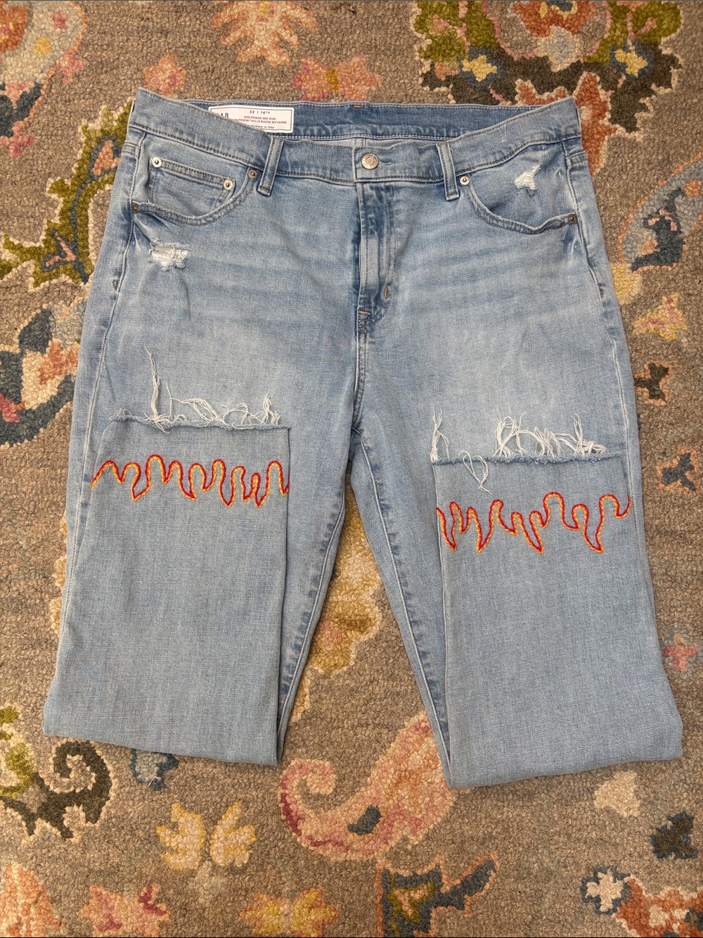GAP Girlfriend Mid Rise Jeans 32 Upcycled Flame Embroidery